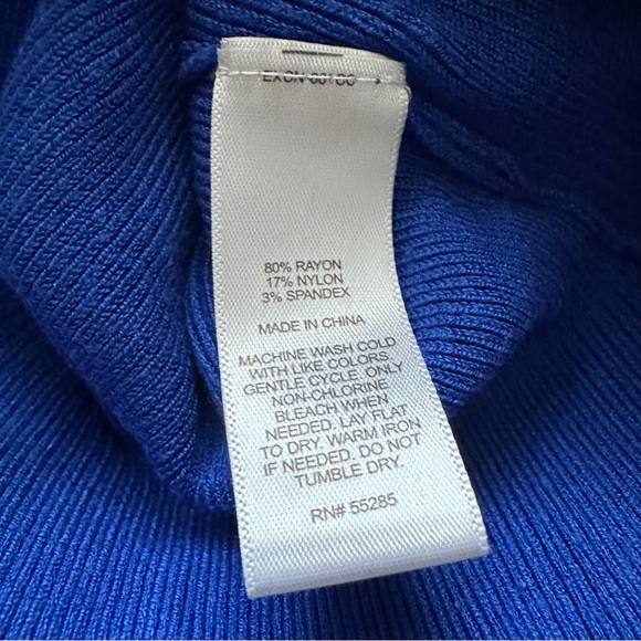 Express Blue Mock Neck Tank - Picture 6 of 7